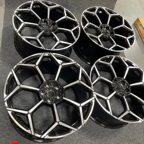 LAMBORGHINI URUS PERFORMANTE WHEELS 23 INCH DIAMOND CUT