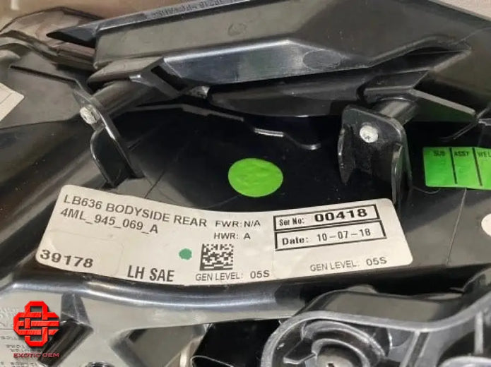 LAMBORGHINI URUS REAR LAMP