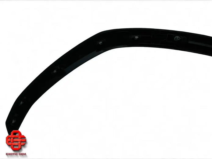 LAMBORGHINI URUS S WHEEL ARCH COVER TRIM RH