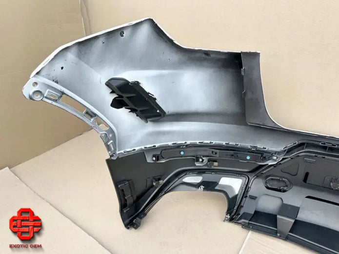 LAMBORGHINI URUS SE FRONT AND REAR BUMPER