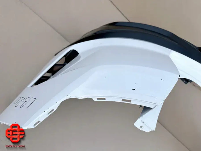 LAMBORGHINI URUS SE FRONT AND REAR BUMPER