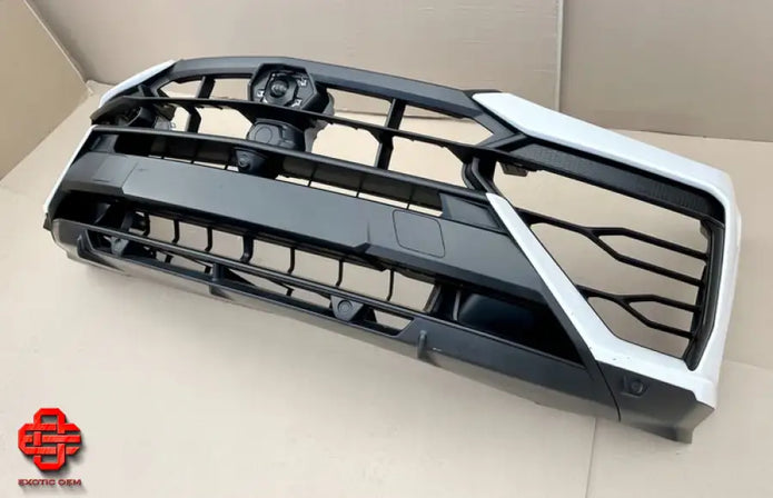LAMBORGHINI URUS SE FRONT AND REAR BUMPER