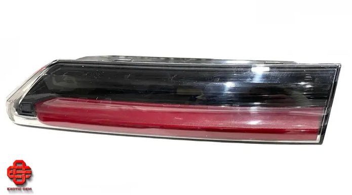 LAMBORGHINI URUS USA REAR RIGHT LIGHT