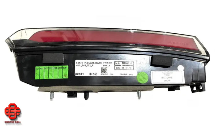 LAMBORGHINI URUS USA REAR RIGHT LIGHT