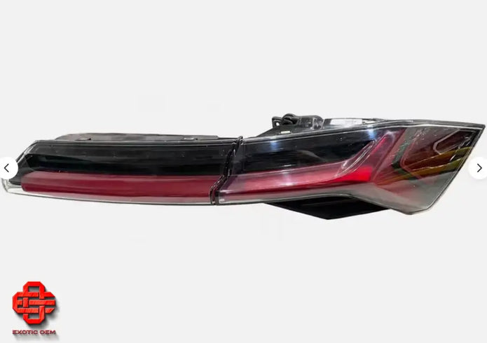 LAMBORGHINI URUS USA TAILLIGHT RIGHT