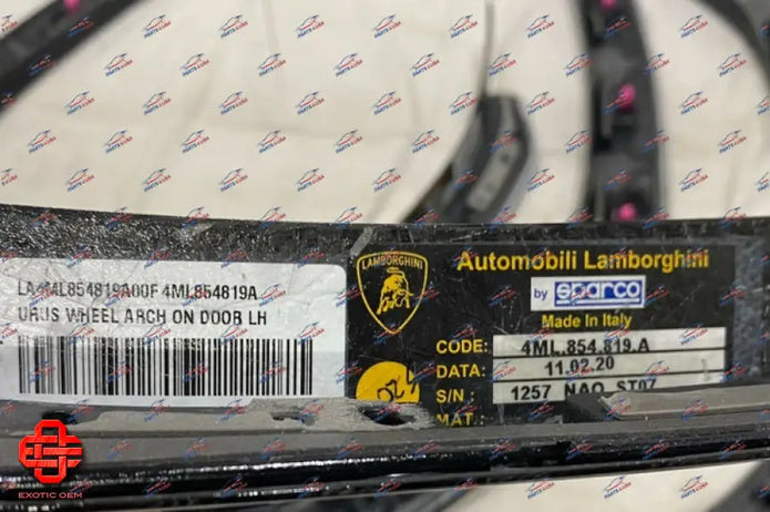 LAMBORGHINI URUS WHEEL ARCH SET CARBON