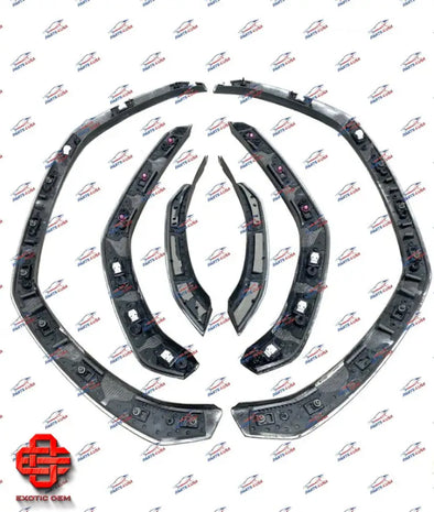 LAMBORGHINI URUS WHEEL ARCH SET CARBON
