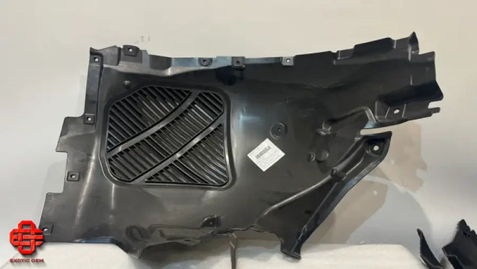 LAMBORGHINI URUS WHEEL HOUSING LH FRONT,