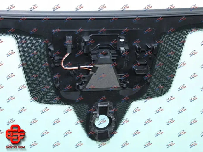 LAMBORGHINI URUS WINDSHIELD CAMERA VERSION