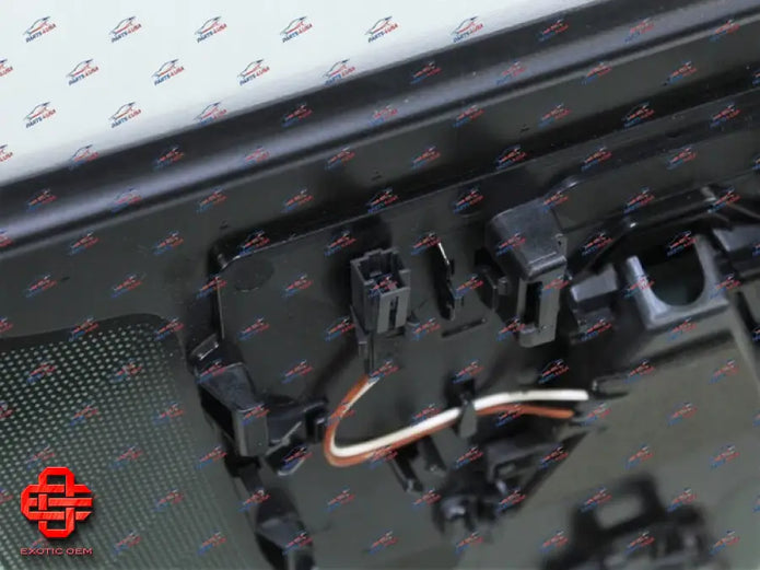 LAMBORGHINI URUS WINDSHIELD CAMERA VERSION