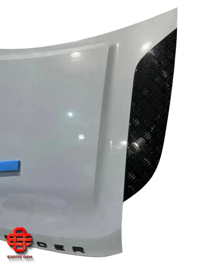 LAND ROVER DEFENDER FRONT BONNET