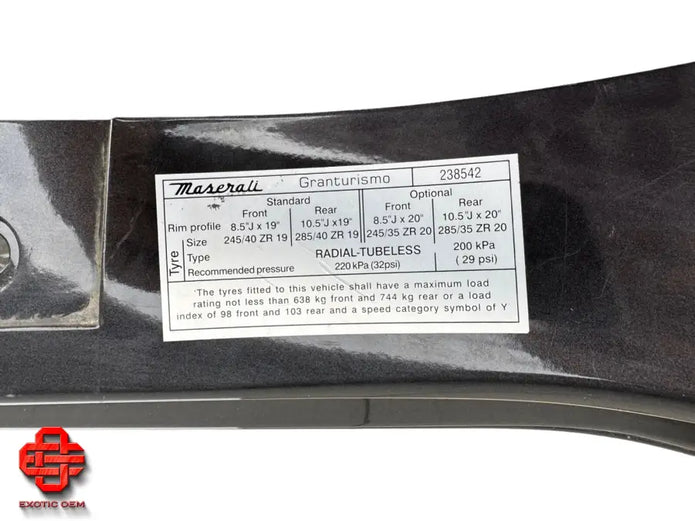 MASERATI GRANTURISMO SIDE SKIRT TRIM LH