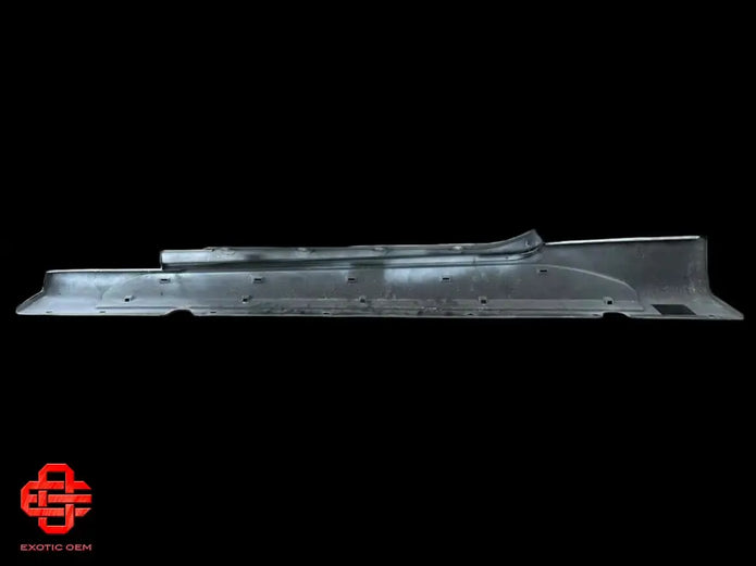 MASERATI GRANTURISMO SIDE SKIRT TRIM RH