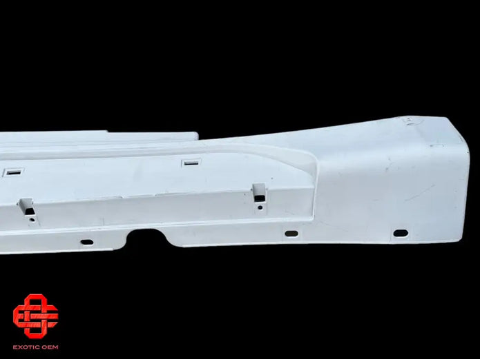 MASERATI GRANTURISMO SIDE SKIRT TRIM RH