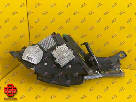 MASERATI LEVANTE LH HEADLIGHT LED OEM PART