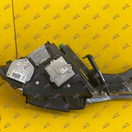 MASERATI LEVANTE LH HEADLIGHT LED OEM PART