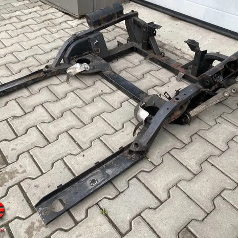 MASERATI QUATTROPORTE FRONT AXLE CARRIER AXLE FRONT SUB-FRAME