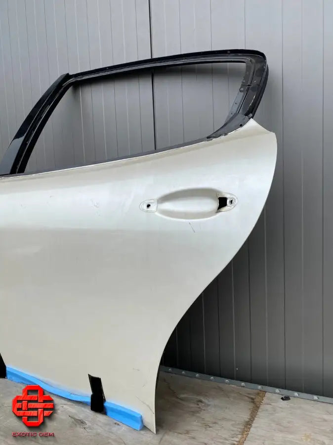 MASERATI QUATTROPORTE REAR LEFT DOOR