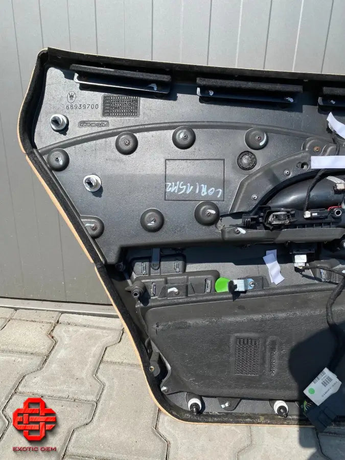 MASERATI QUATTROPORTE REAR RIGHT DOOR PANEL