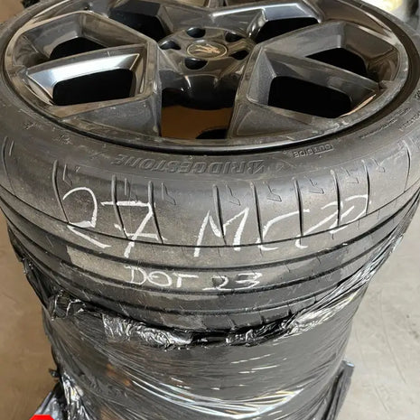 MASERATI WHEEL AND TYRE SET