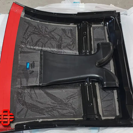 MCLAREN 675LT OEM CARBON PARTS