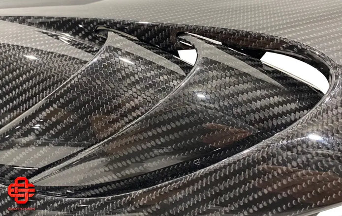 MCLAREN 765LT CARBON MSO FRONT RIGHT FENDER