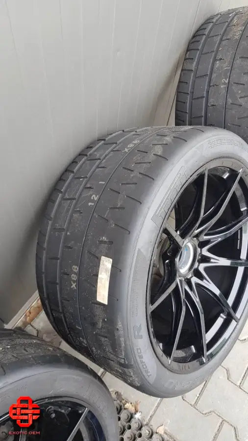 MCLAREN SENNA OEM CARBON AND WHEELS