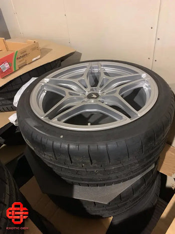 MCLAREN WHEEL AND TYRE SET