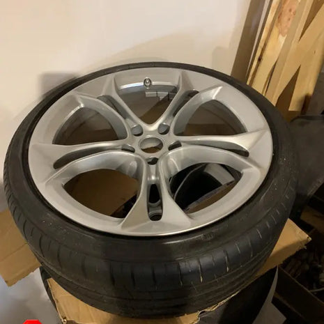 MCLAREN WHEEL AND TYRE SET