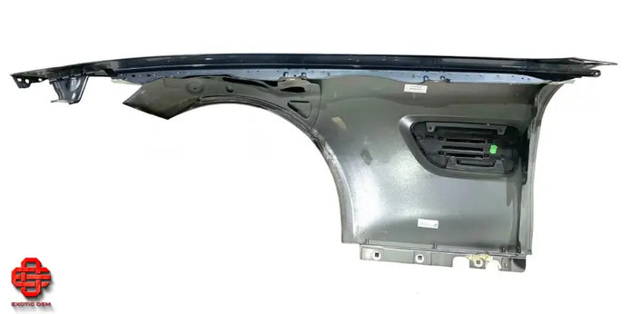 MERCEDES BENZ AMG GT CARBON FRONT RIGHT FENDER