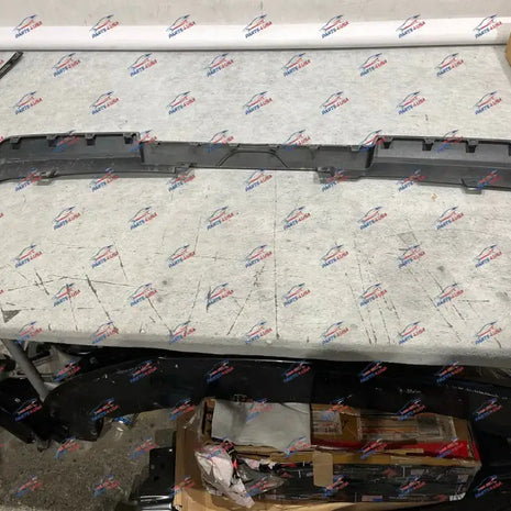 MERCEDES BENZ G63 REAR BUMPER COVER