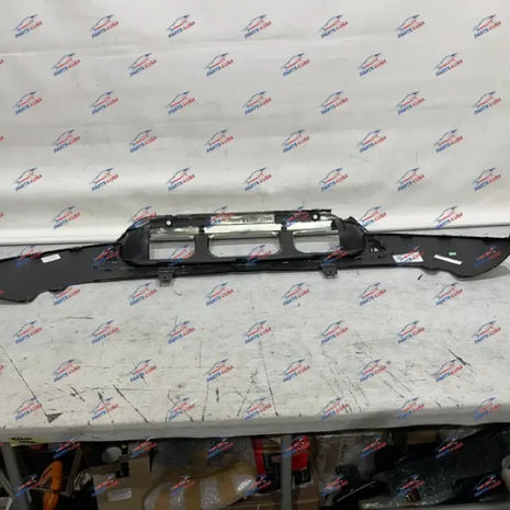 MERCEDES BENZ GLS FRONT BUMPER LOWER