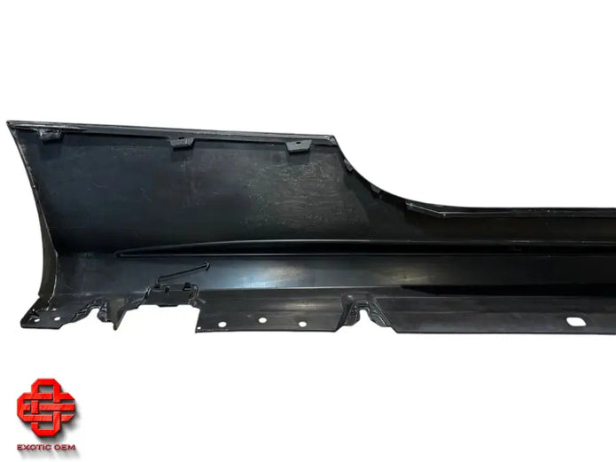 MERCEDES C SIDE SKIRT TRIM