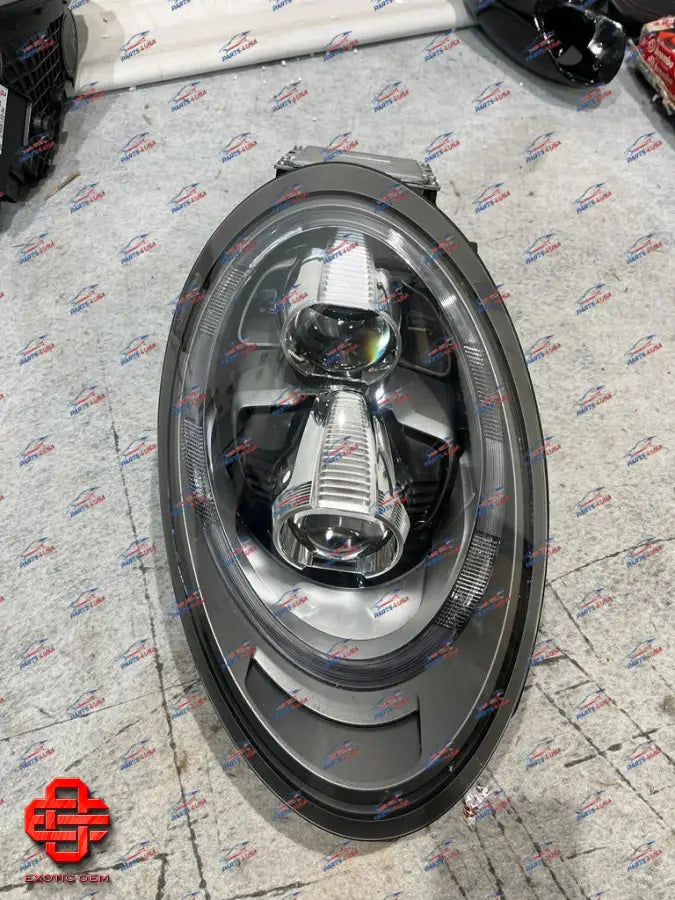 PORSCHE 911 RIGHT HEADLIGHT OEM