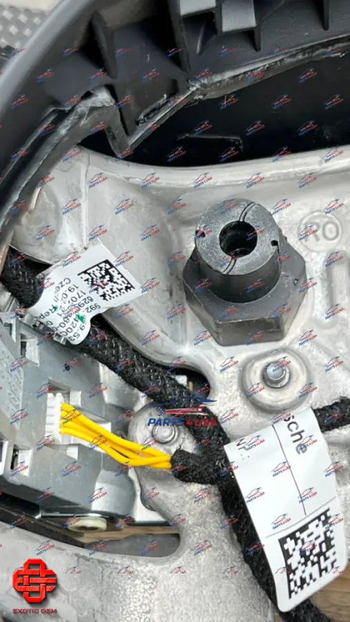 PORSCHE 992 STEERING WHEEL CARBON VERSION OEM,