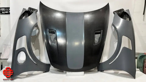 PORSCHE GT2RS / GT3RS FENDERS AND FRONT HOOD CARBON OEM