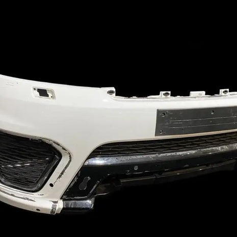 RANGE ROVER SVR FRONT BUMPER WHITE