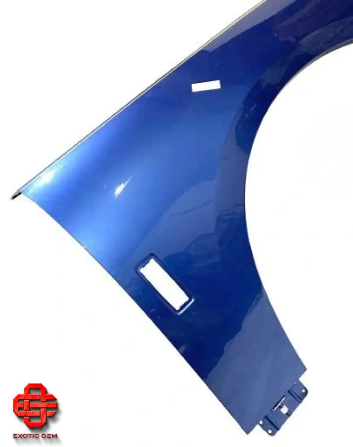 ROLLS ROYCE CULLINAN FRONT RIGHT FENDER