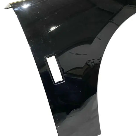 ROLLS ROYCE CULLINAN FRONT RIGHT FENDER