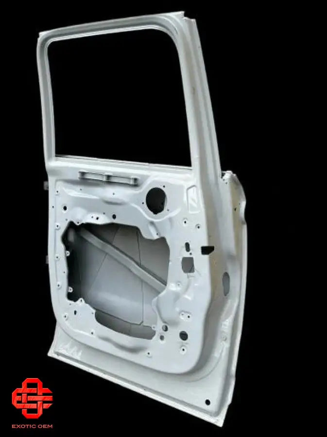 ROLLS ROYCE CULLINAN LEFT REAR DOOR