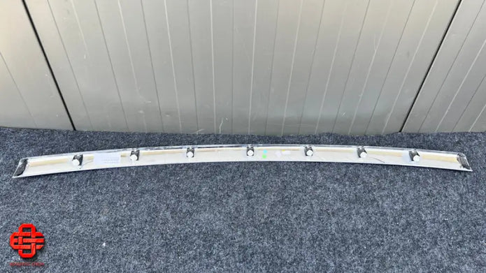 ROLLS ROYCE CULLINAN RR31 BUMPER TRIM PANEL REAR TOP OEM