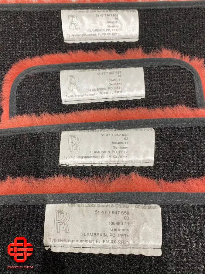 ROLLS ROYCE CULLINAN RR31 ORIGINAL FLOOR MATS FLOOR MATS LAMBSKIN RED