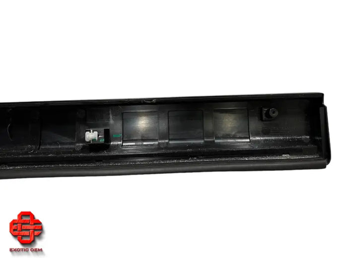 ROLLS ROYCE CULLINAN TRIM MOLDING COVER RH