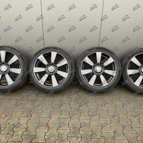 ROLLS ROYCE CULLINAN WHEELS SET BLACK POLISHED 22 INCH