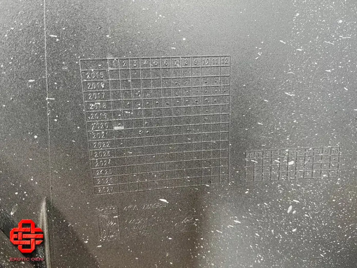 ROLLS ROYCE PHANTOM LONG / LONG - LEFT FENDER