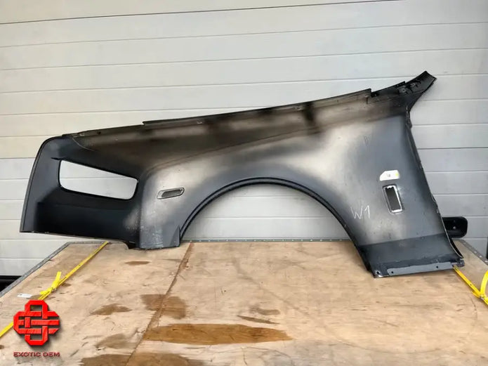 ROLLS ROYCE PHANTOM LONG - RIGHT FENDER