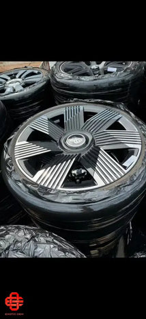 ROLLS ROYCE SPECTRE - NEW COMPLETE WHEEL SET - WHEELS NEW