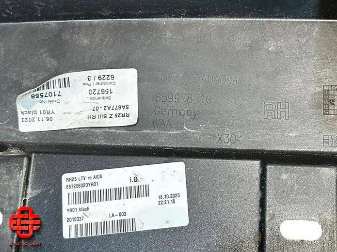 ROLLS ROYCE SPECTRE SIDE SKIRT ROCKER PANEL R