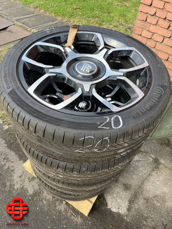 ROLLS-ROYCE WHEEL AND TYRE SET