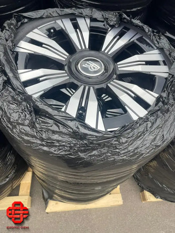 ROLLS-ROYCE WHEEL AND TYRE SET